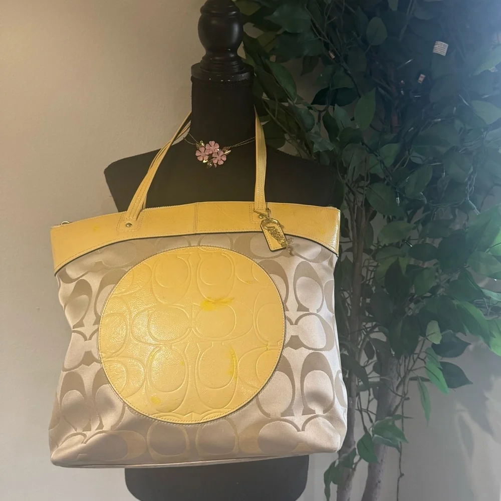 Coach Laura Secret Admirer Tote Bag